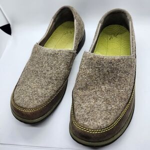 Chaco Sloan Wool & Leather outdoor hiking Sandstone sz 7